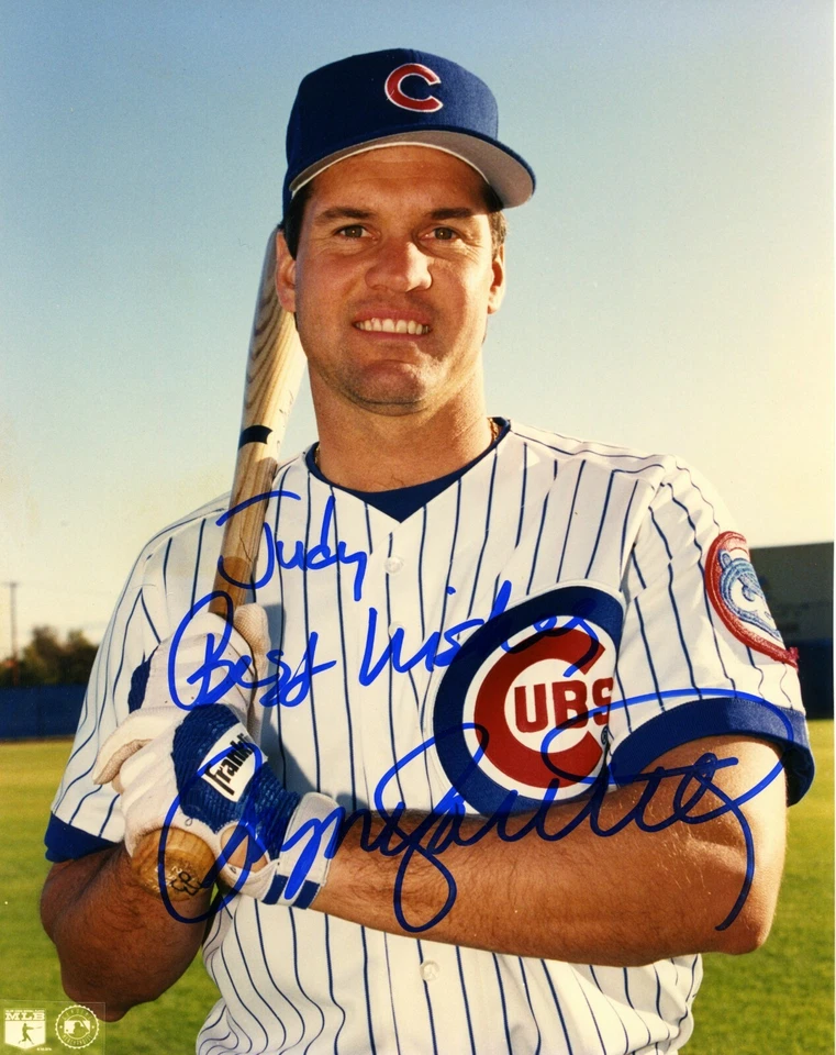 ФОТОГРАФИЯ RYNE SANDBERG CHICAGO CUBS ЗАЛ СЛАВЫ С АВТОГРАФОМ 8 X 10 - Изображение 1 из 1