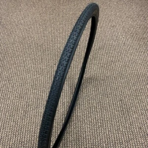 BICYCLE TIRE 28 X 1-1/2 FITS USA RALEIGH ENGLISH BIKES & OTHERS NEW - Picture 1 of 5