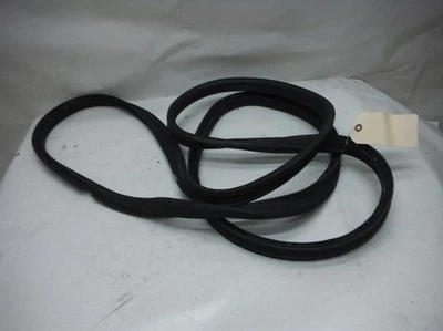 Cadillac Deville 2004 A/T 4 puertas sello de maletero OEM 2001 2002 2003 2005 Foto 1 de 4