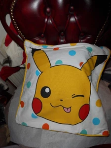 Pokémon Pikachu, Cuscino Scatter a doppio lato personaggi misti. PP GRATUITO - Foto 1 di 4