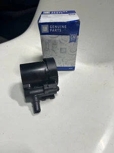 GM25932571 Evaporater Emission Canister Solehoid/ Genuine Parts - Picture 1 of 1