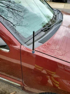 Mástil de antena de goma negro corto de 7" radio AM/FM para Jeep Grand Cherokee 2005-2010 Foto 1 de 4