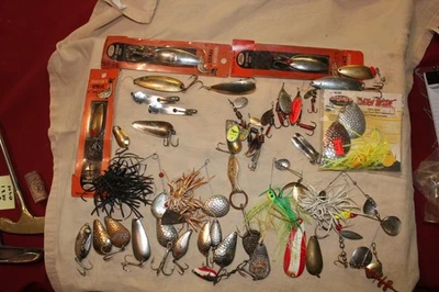 Vtg Fishing Lures Spinners, Crank Bait,Johnson Sprit ,Tony Accetta,Mepps,etc - Image 1 of 4