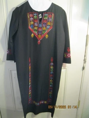 Maxi Vestido Arabia Saudita Al-Baha Negro Caftán con Bordado Talla Pequeña (E-114) Foto 1 de 4