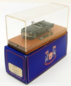 Modellino auto RAE Models scala 1/43 in metallo bianco 43391 - MGB - verde - Foto 1 di 4