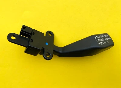 2007-2011 DODGE NITRO STEERING WHEEL CRUISE CONTROL SWITCH OEM 04671929AA - Image 1 of 4