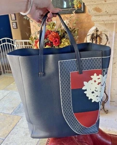 CAROLINA HERRERA TOKYO TUCAN TOTE HANDBAG - Picture 1 of 12