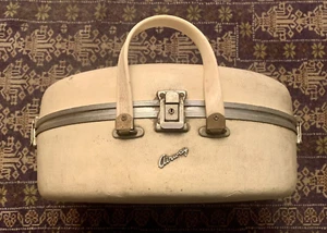 VINTAGE 1950s AIRWAY 16" ROUND TRAIN CASE HAT BOX SUITCASE LUGGAGE BEIGE+HANDLE - Picture 1 of 13