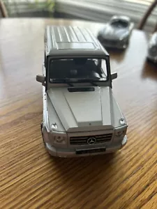 *BRAND NEW* Welly 1:24 Diecast Car Mercedes-Benz G-Class Silver SUV Truck Wagon - Picture 1 of 6
