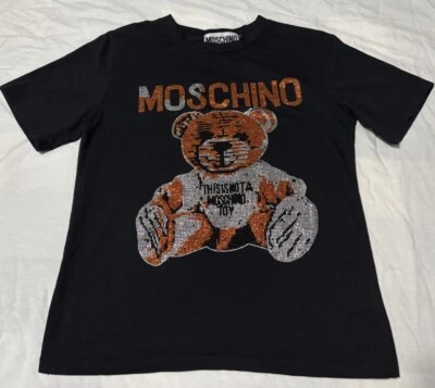 Camisa Moschino Lentejuelas Negra Manga Corta Oso ¡Esto No Es Una Colaboración de Juguete Moschino! Foto 1 de 4