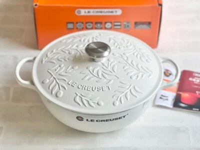 Le Creuset Marmite Olive Branch Relief 28cm 11in 5 1/4qt Soup Pot Cotton White - Image 1 of 4