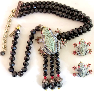 DESIGNER STYLE CRYSTAL RHINESTONE FROG BLACK BEADED DANGLE NECKLACE EARRINGS SET - Picture 1 of 21