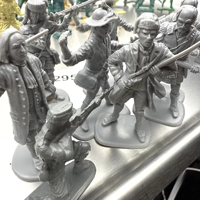 Revell American Revolution American Militia, Toy Soldiers, Ben Franklin (8) - Image 1 of 4