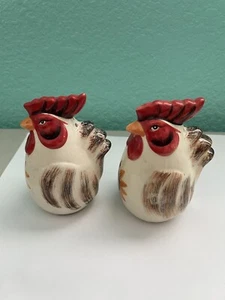 Vintage Baum Bros Style-Eyes Rooster Ceramic Salt & Pepper Shakers - Picture 1 of 6