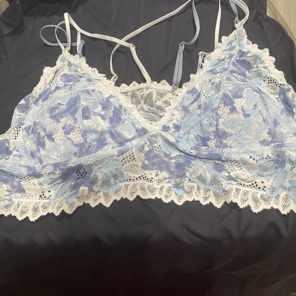 Beautiful Blue N White Lace Bra With Gold Accents W 6  Ribbon Straps- 3 On Each - Image 1 of 4