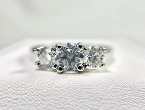 14k White Gold Round Brilliant Diamond Three Stone Engagement Ring 1.00 ct - Picture 1 of 6