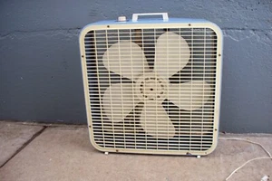 Vintage Kmart 20” Box Fan Robin Egg Blue 3 Speed No K-223 Cleaned & Tested - Picture 1 of 21