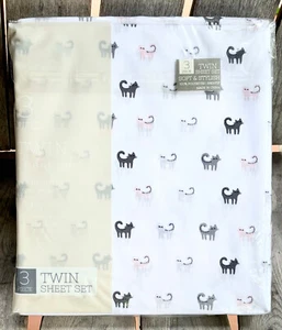 3-pc CATS KITTYS Twin Size Sheet Set   cute kittens  (easy care SOFT polyester) - Picture 1 of 5