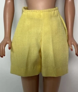Pantalones Cortos Amarillos Vintage Barbie Moda Muñeca Clon Hechos a Mano - Imagen 1 de 2