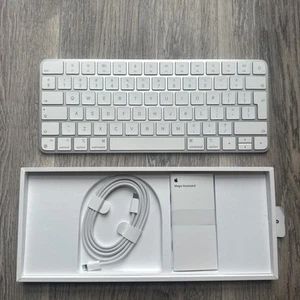 Apple Magic Keyboard (USB–C) - British English - Photo 1/8