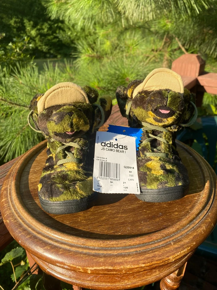 NUEVO BEBÉ TALLA 5K Adidas Jeremy Scott OSO CAMUFLAJE con SOMBRERO Q20918 Auténtico Foto 1 de 4
