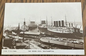 RPPC - Southampton Ocean Dock - RMS Olympic & RMS Mauretania - Picture 1 of 8
