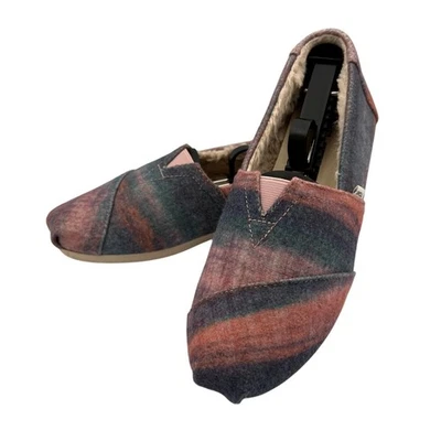 Mocasín sin cordones TOMS Alpargata para mujer 7,5 rosa a rayas ombre forrado de piel nublada Foto 1 de 4