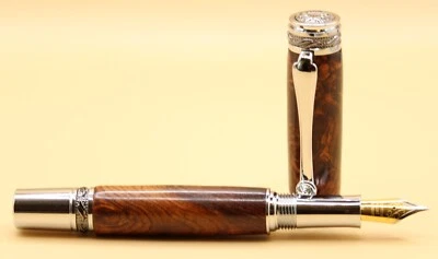 Handmade Majestic Fountain Pen - Iridium Point Nib - Honduras Rosewood Burl - Image 1 of 4