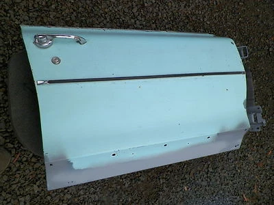 1965-1966 Pontiac Bonneville Catalina 4 door hardtop right door - Image 1 of 4
