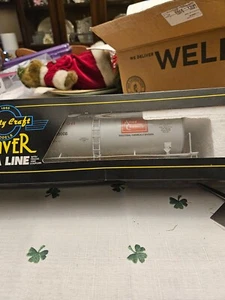 Weaver Allied Chemical  #68008 40' Tank Car 3-rail NIB Stock #U1301 - Picture 1 of 2