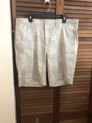 Shorts masculino Boca Classics Island Wear tamanho 38 com design de abacaxi - Imagem 1 de 3