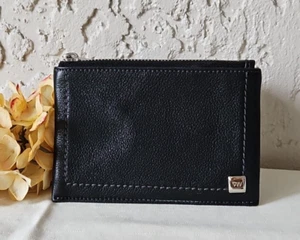 Nine West 9W Black Zip Pebbled Leather Coin Wallet Clutch Red Interior - Picture 1 of 8