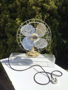 Vintage Antique 1950s LIMIT Desk Table Fan.Works Fine ,But Doesn’t Oscillate - Picture 1 of 24