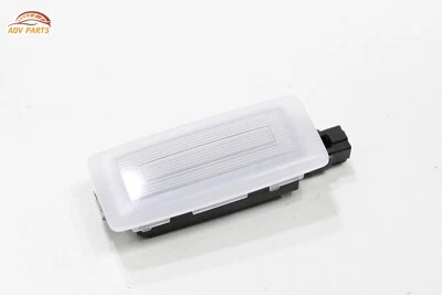 2022-2024 VOLKSWAGEN TIGUAN FRONT LEFT OR RIGHT SUNVISOR VANITY LIGHT LAMP OEM - Image 1 of 4