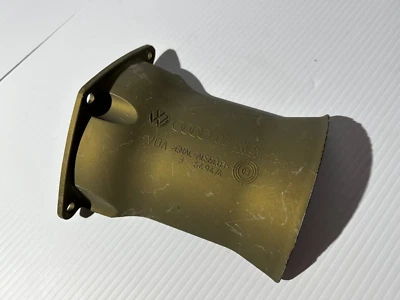 Protector contra salpicaduras articuladas CV - 8EO501721 - Audi, Volkswagen, Lamborghini Foto 1 de 4