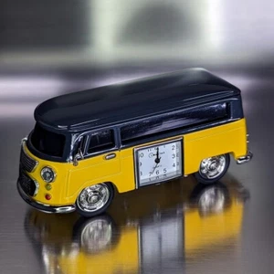 Mini Retro Stil Reise Van Tischuhr - Gelb, Druckguss, Neuheit Sammlerstück - Bild 1 von 3