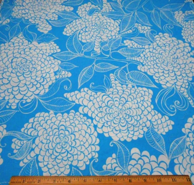 Tela Tropical 1 Yarda Lg Blanco Floral Sobre Azul Algodón Premium De Colección #PC Foto 1 de 2