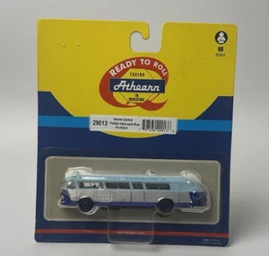 Athearn HO MAINE CENTRAL Visicoach Bus to PORTLAND ~ 1:87 Scale - Picture 1 of 2