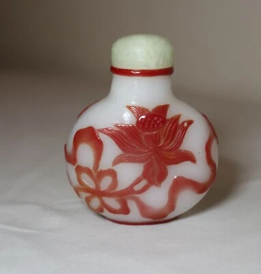 frasco antigo chinês do século XIX de vidro de peking jade figurativo garrafa bugiganga rapé - Imagem 1 de 4