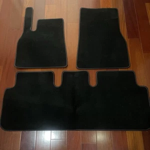 Original OEM Tesla Model S - Carpet Floor Mat - Front + Rear 1565696-00-B - Bild 1 von 1