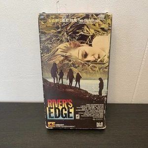 River's Edge (VHS, 1987) Crispin Glover Keanu Reeves 80s Teen Cult TESTED - Picture 1 of 8