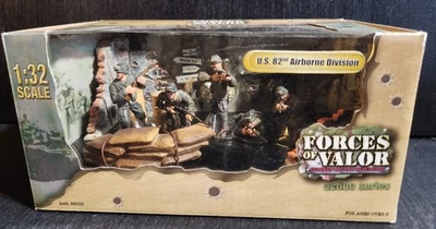 FORCES OF VALOR 1:32 U.S. 82nd AIRBORNE NORMANDY 1944 DISPLAY #93004 NIB - Image 1 of 4