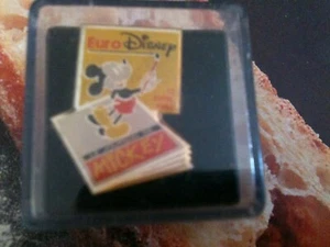 pin's le journal de mickey euro disney 92 - Photo 1/5