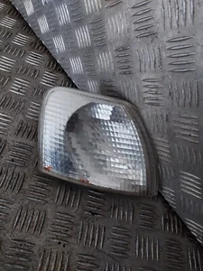 Clignotant Avant Droit - VOLKSWAGEN PASSAT IV (4) 3B PHASE I (1) - Picture 1 of 3