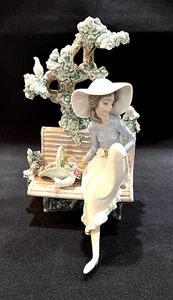RARE Lladro #5365 "Sunday In The Park" Antonio Ramos MINT Condition 9" H - Picture 1 of 13