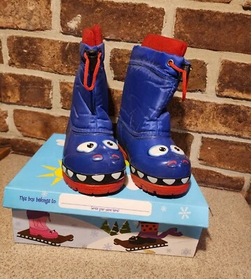 Botas de nieve Western Chief Dino niños talla 10 Foto 1 de 4