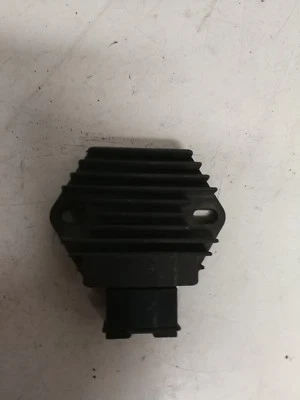 Regulador de voltaje Aprilia SXV 550 Foto 1 de 4