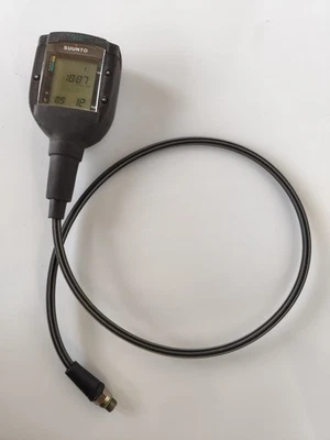 Suunto Favor Air Lux luftintegrierter Tauchcomputer - Bild 1 von 4