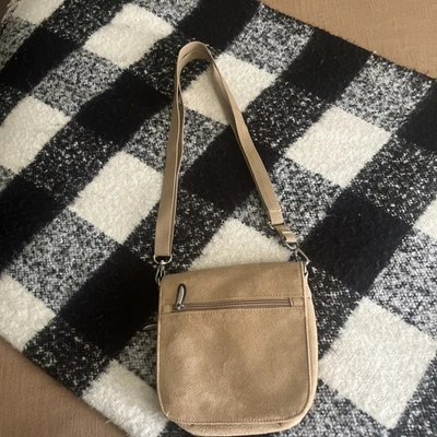 Bolso Bandolera Antirrobo TRAVELON con Lazo para Cinturón RFID Beige Micro Gamuza Foto 1 de 4