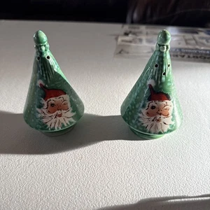 Lefton Shaker sale e pepe alberi di Natale ammiccanti vintage Babbo Natale - Foto 1 di 15